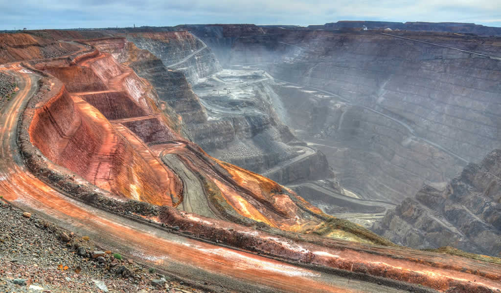 Los Minerales